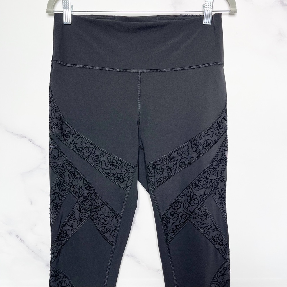 Lululemon Wunder Under High-Rise Tight* Flocked 28"
Black - Picture 6 of 16